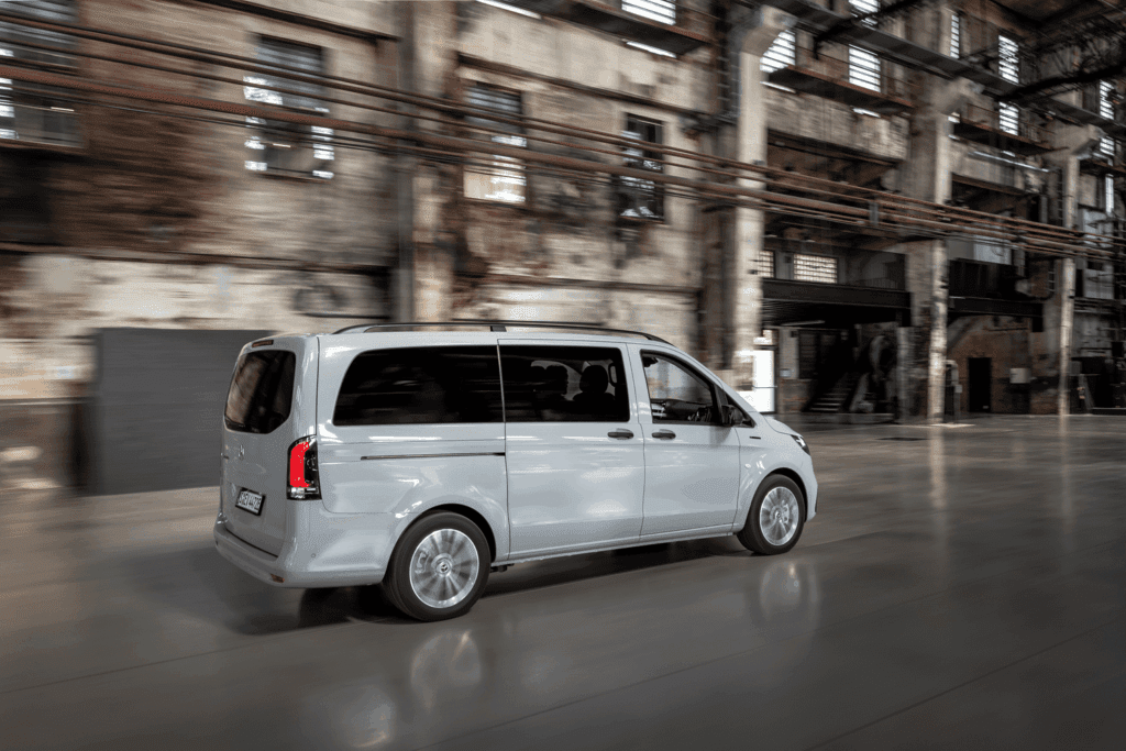 mercedes nowa gama vanów 2024