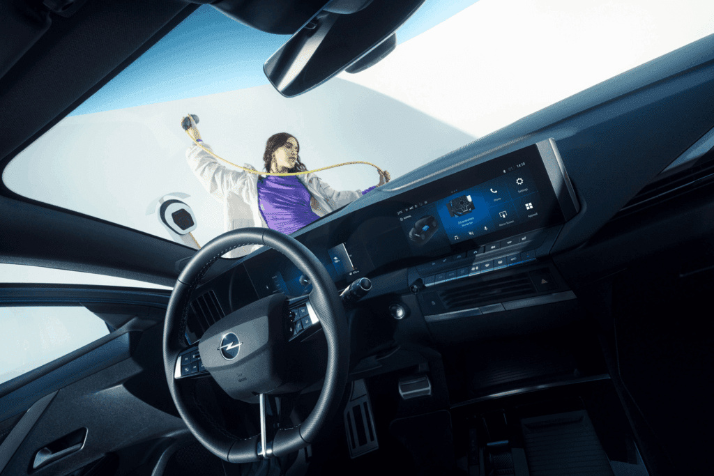 opel astra electric e156