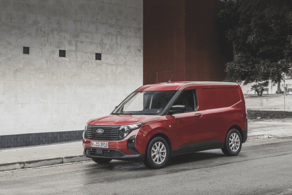 Ford Transit Courier 2024
