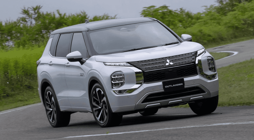 Mitsubishi Outlander PHEV 2024