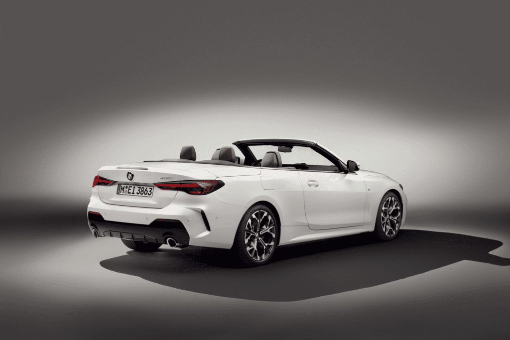 BMW 4 Coupe BMW 4 Cabrio