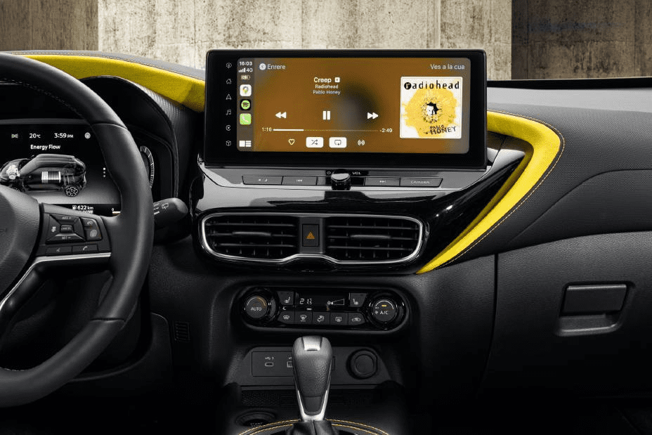 Nissan Juke żółty 2024