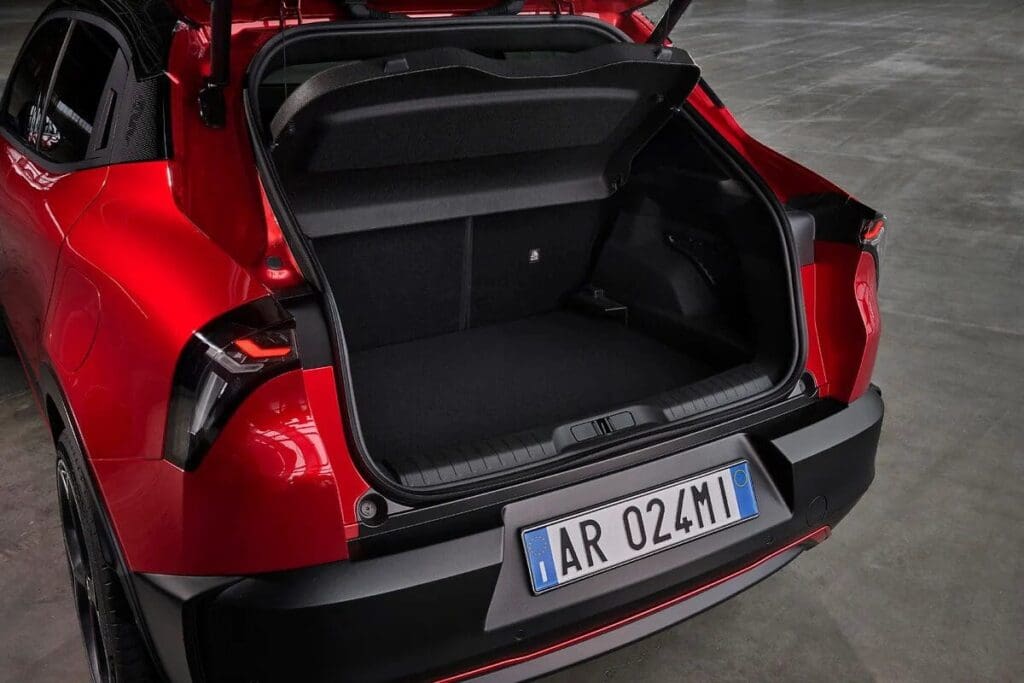 Alfa Romeo Milano 2024