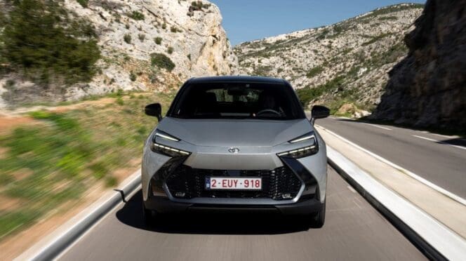 Nowa Toyota c-hr cena