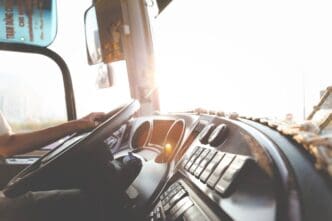 Czy w branży transportowej brakuje kierowców