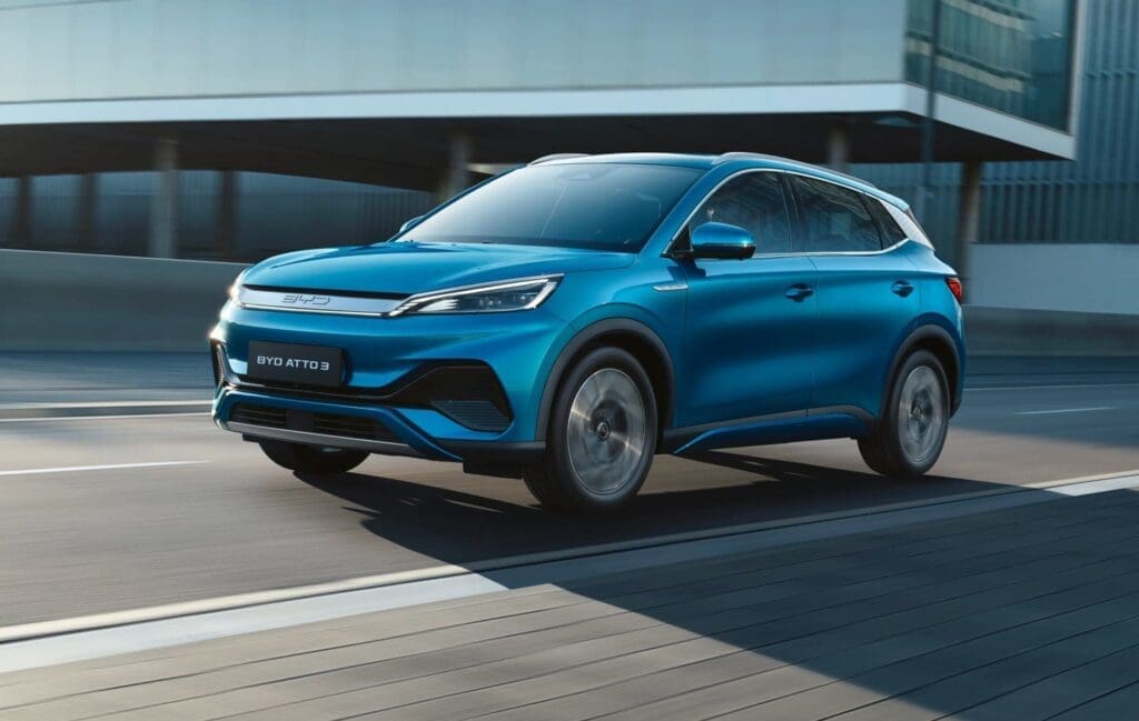 fabryka BYD w europie chińskie samochody elektryczne