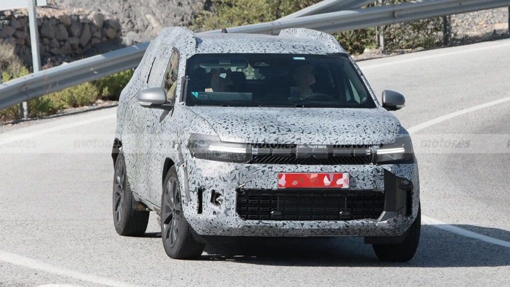 Dacia Bigster 2025 SUV 7 miejsc samochód terenowy