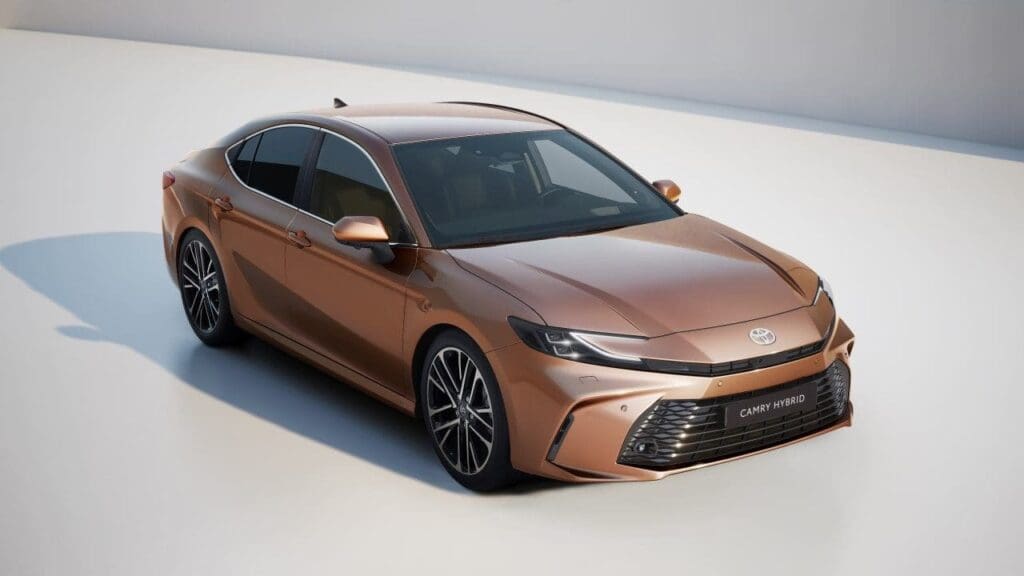 toyota camry 2024 hybryda 5 generacji cennik
