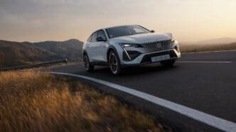 Nowy PEUGEOT E-408