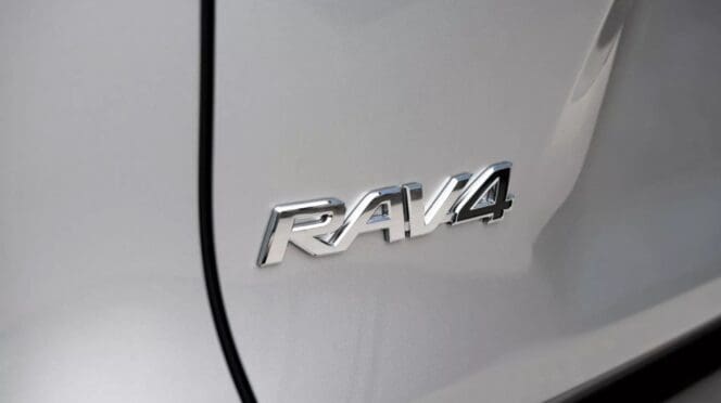 Toyota RAV4 2026