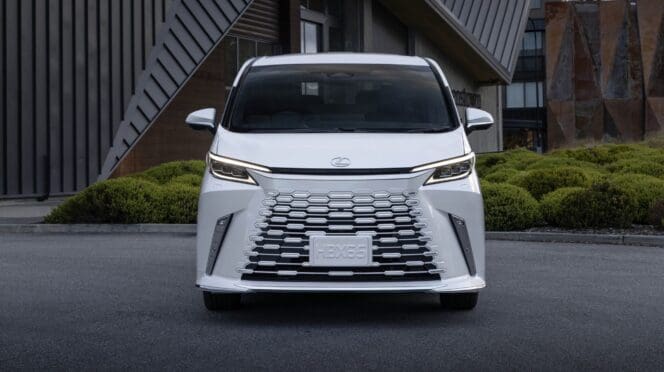 Komfortowy Lexus LM 2025