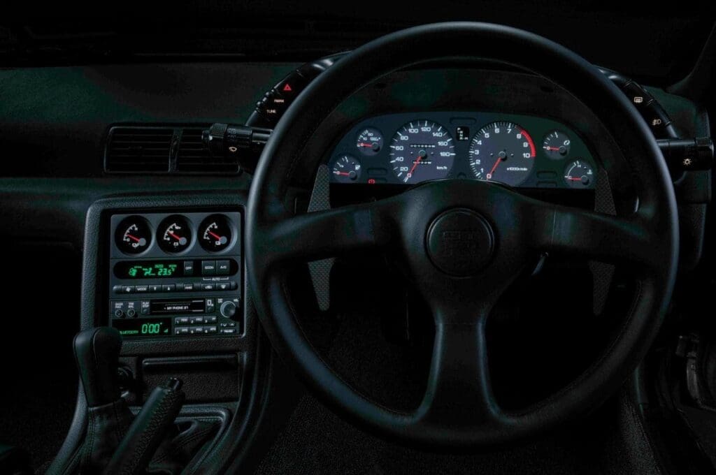 Wnętrze Nissana GT-R