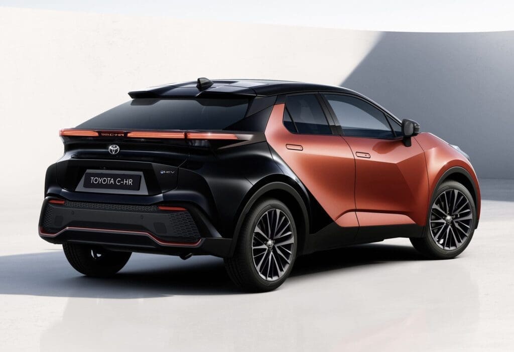 nowa C-HR 2025