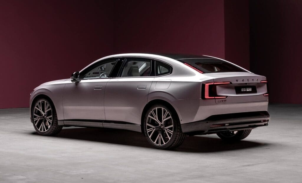 wygląd Volvo model ES90