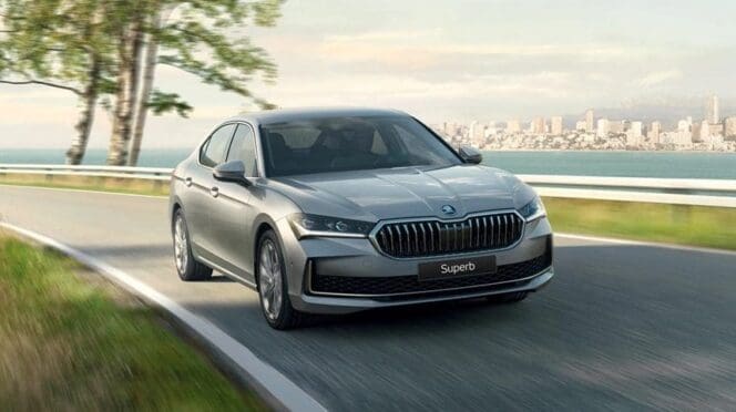 Skoda Superb Liftback 2025