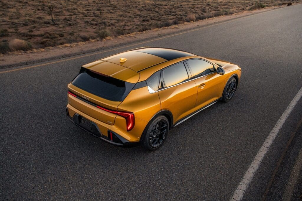 KIA K4 Hatchback to nowa Kia Ceed
