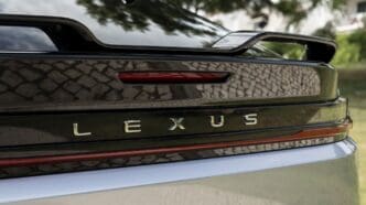 nowy LEXUS RZ 2026