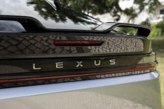 nowy LEXUS RZ 2026