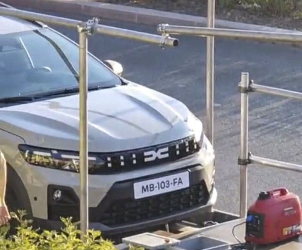 nowa Dacia Jogger facelifting