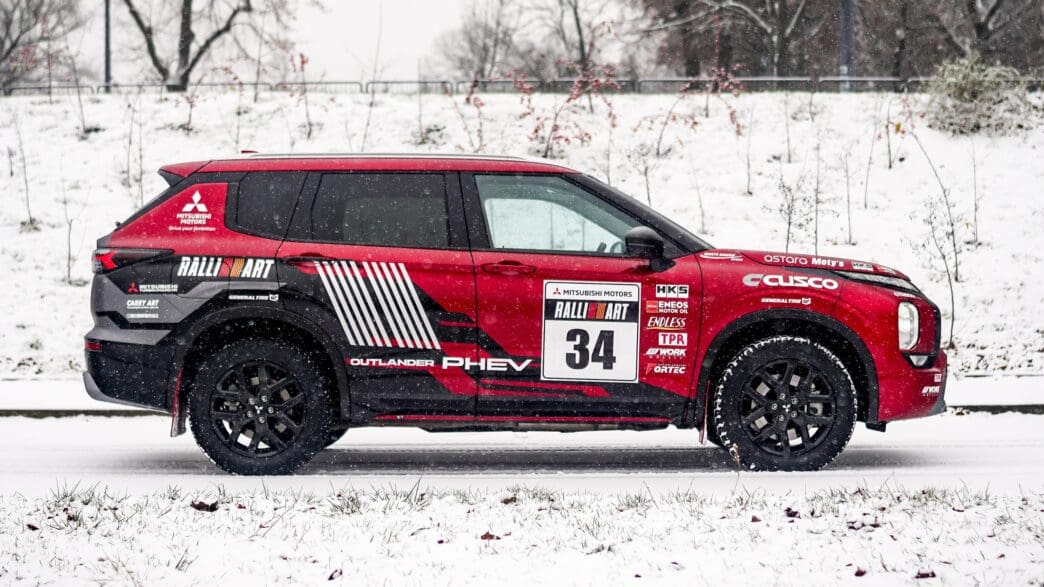 Nowe Mitsubishi Outlander PHEV 2025