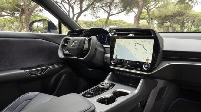 układ kierowniczy steer-by-wire w Lexusie