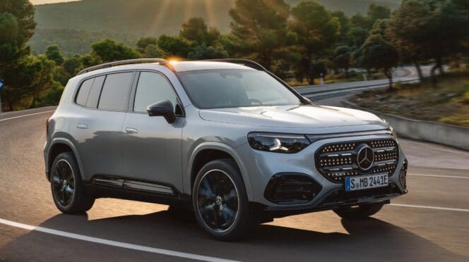 nowy Mercedes GLB 2026