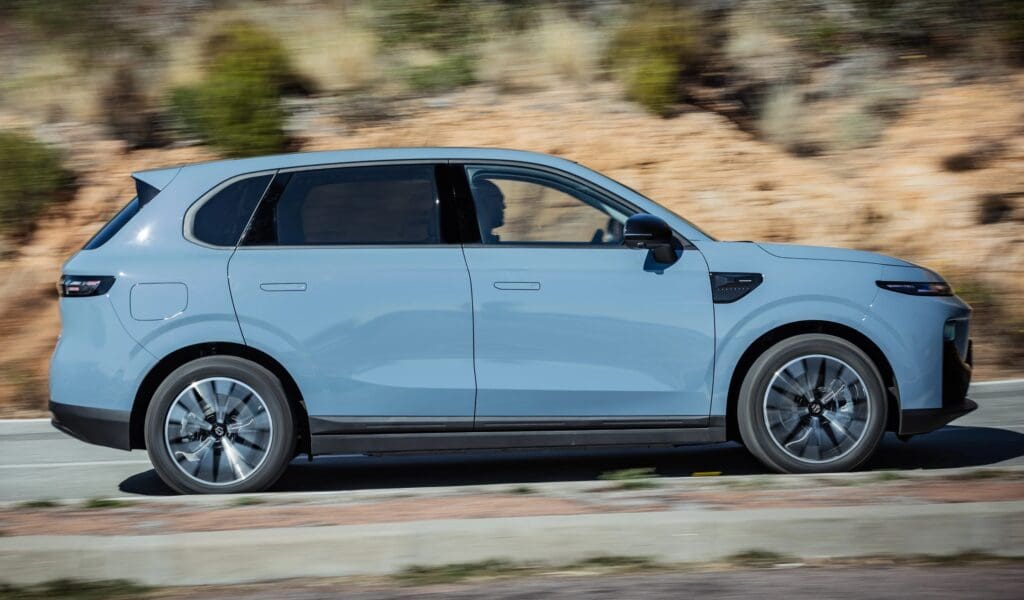 hybrydowy Leapmotor B10