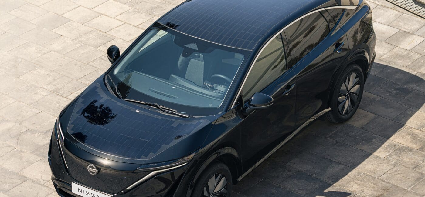 Nissan Ariya z dachem solarnym
