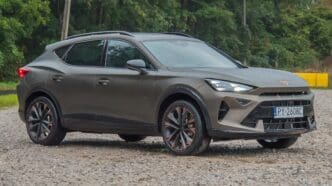 policyjne samochody marki Cupra