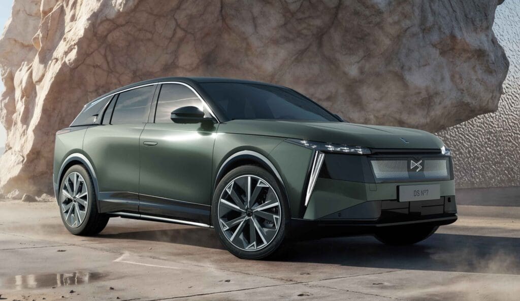 nowy hybrydowy SUV DS N7