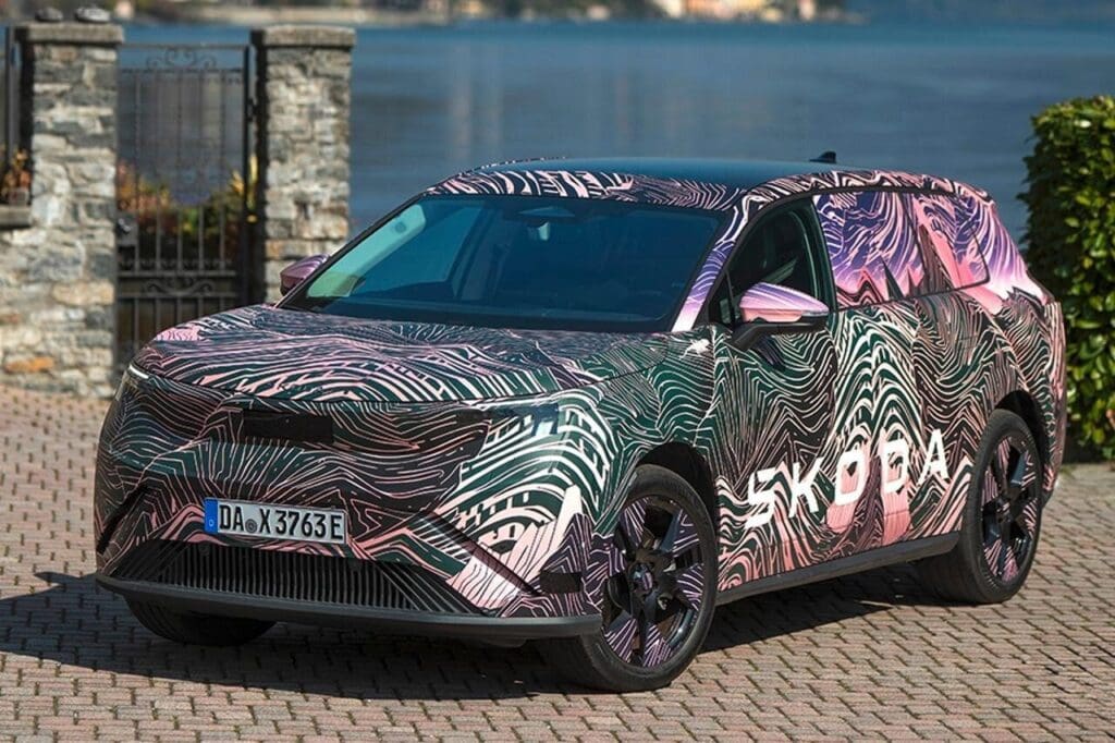 duży elektryczny SUV Skoda Peaq