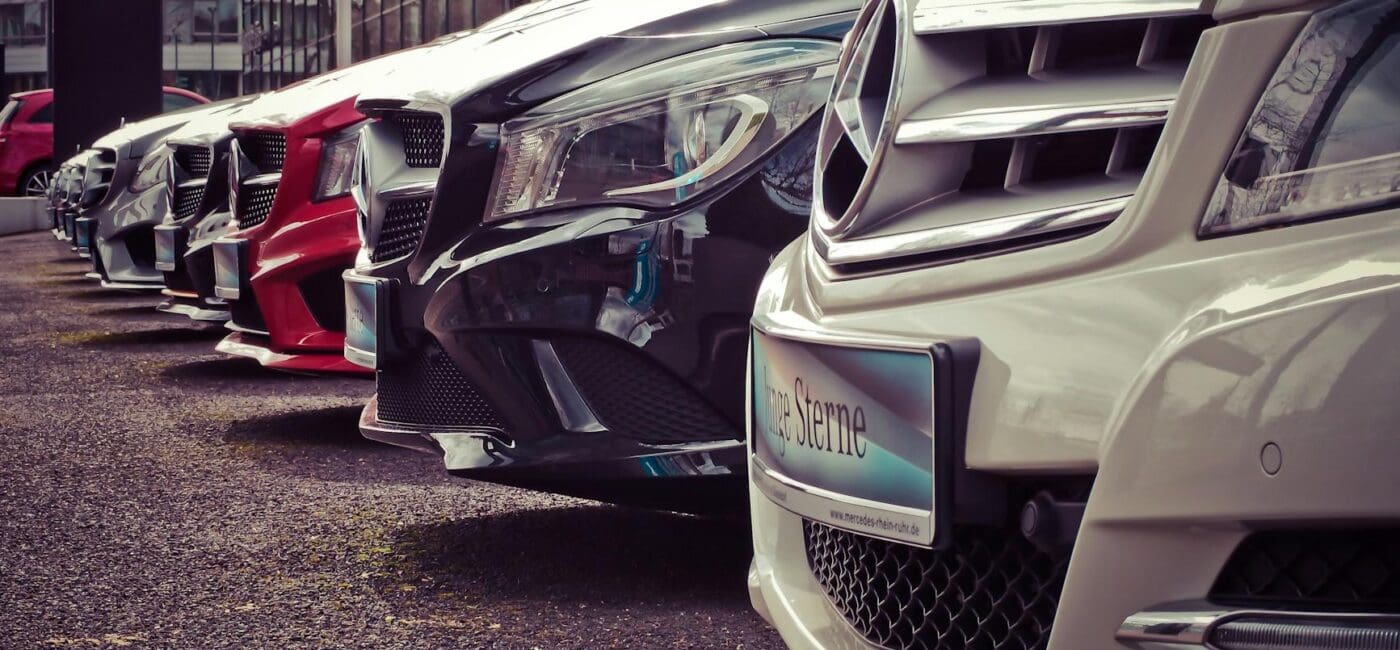 czym zajmuje się lakiernik samochodowy