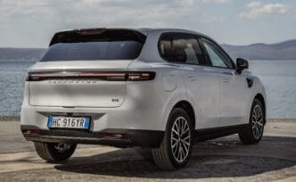 Nowy Leapmotor B10 Hybrid EV