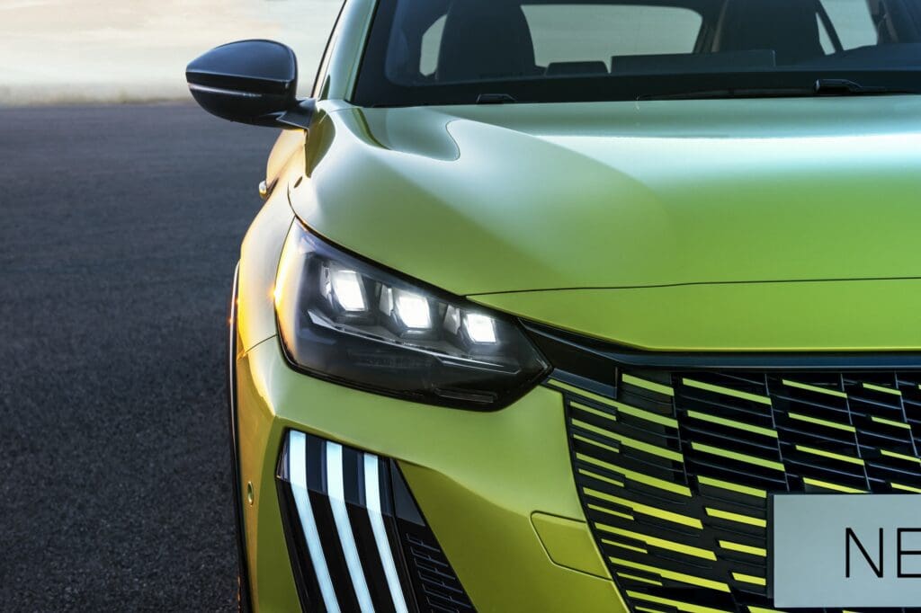 nowy silnik benzynowy 100KM w Peugeot 208