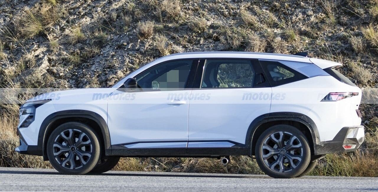 hybrydowy Renault Boreal 4x4