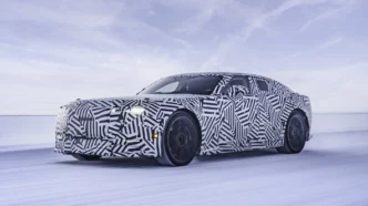 Nowy Jaguar GT zaskakuje wyglądem.