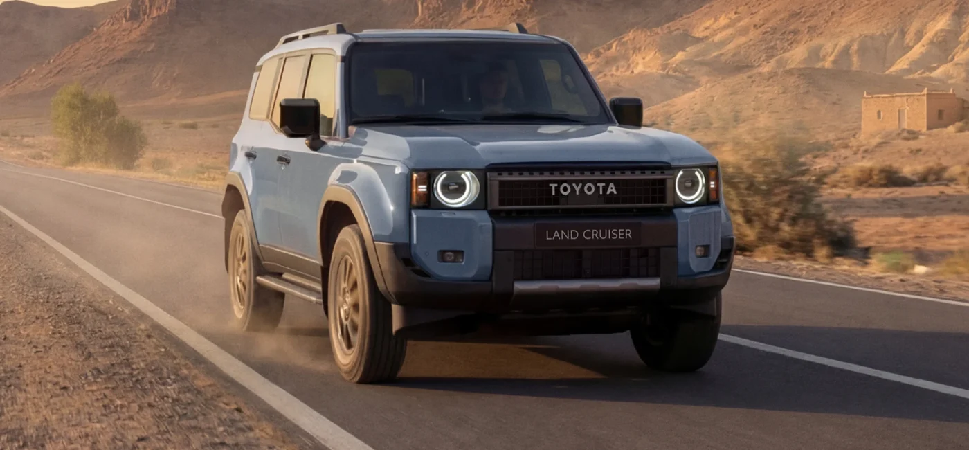 toyota land cruiser 2026 invincible okragle reflektory