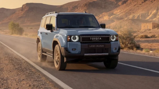 toyota land cruiser 2026 invincible okragle reflektory