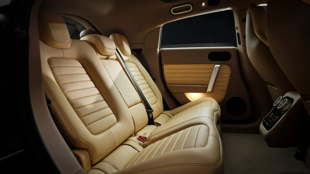 ferrari luce