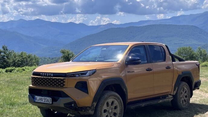Toyota Hilux 2026 nowa generacja