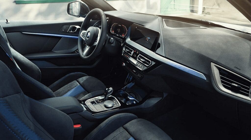 BMW serii 1 2023 wnętrze