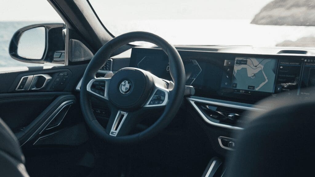 BMW X6 2023 wnętrze