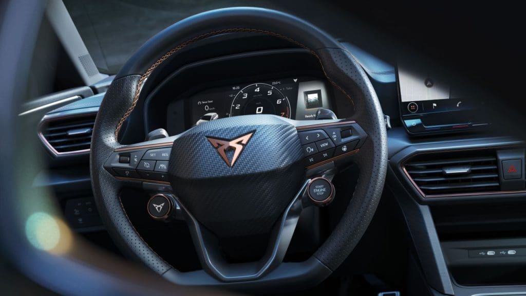 CUPRA Leon VZ CUP fotele kubełkowe