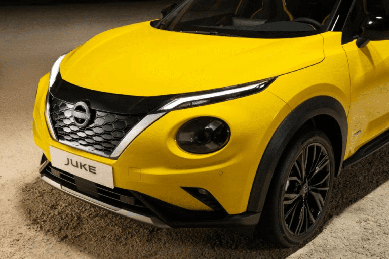 Nissan Juke żółty 2024