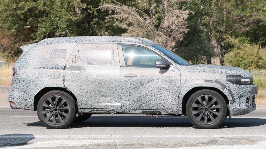 Dacia Bigster 2025 SUV 7 miejsc samochód terenowy