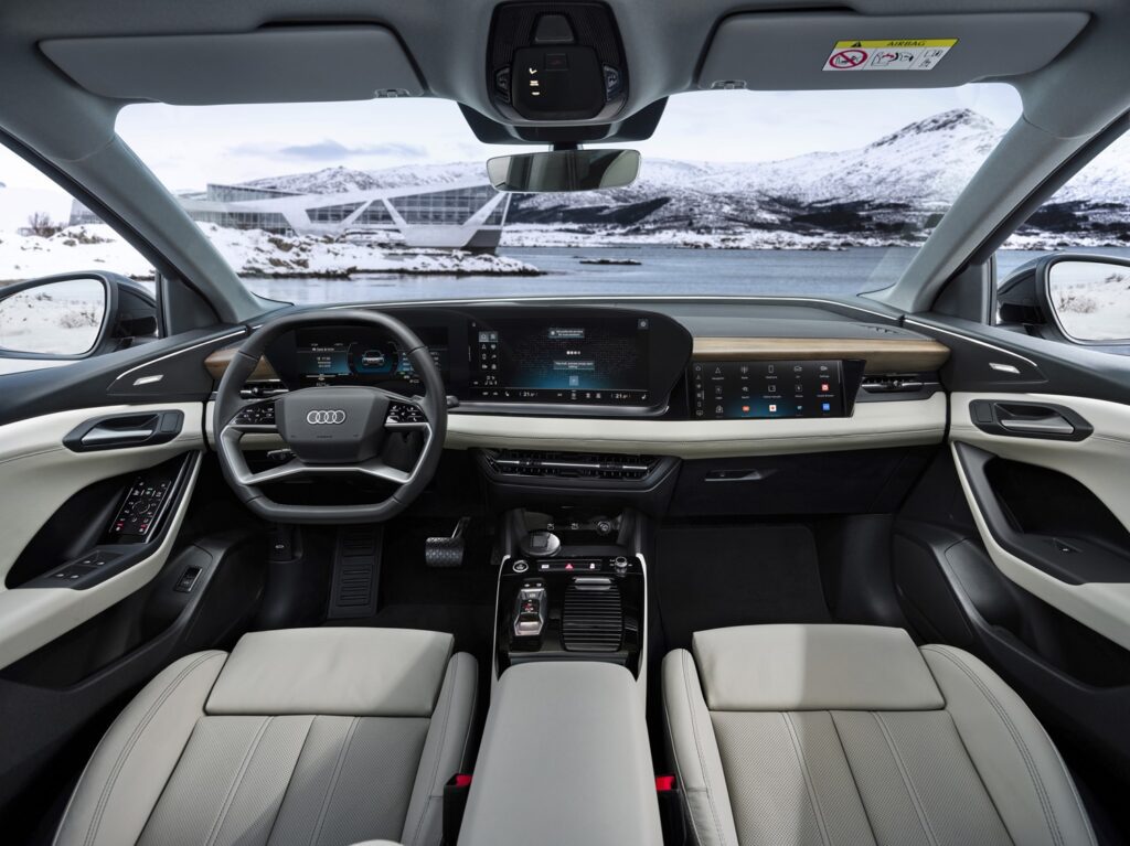 Nowe Audi Q6 e-tron SQ6 e-tron wnętrze