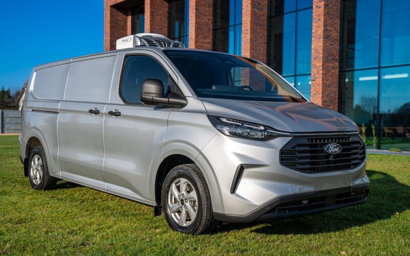 Ford Transit Custom z zabudową izotermiczną