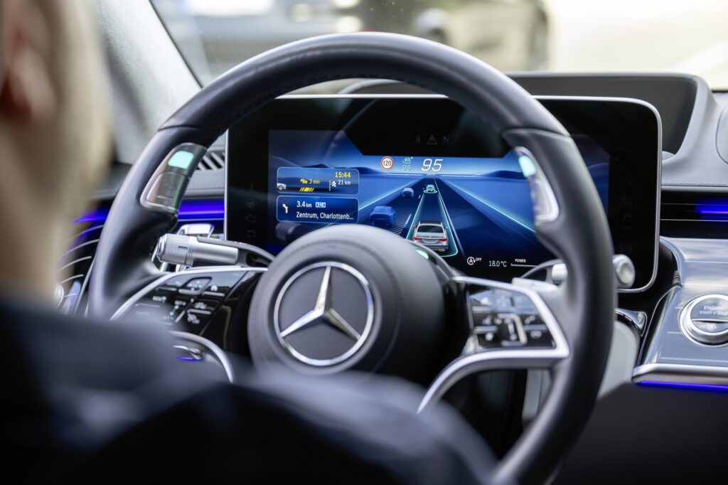 Mercedes Drive Pilot