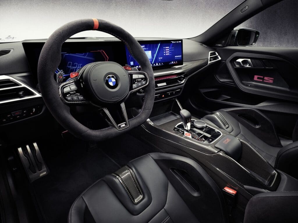 Wnętrze, cena BMW M2 CS