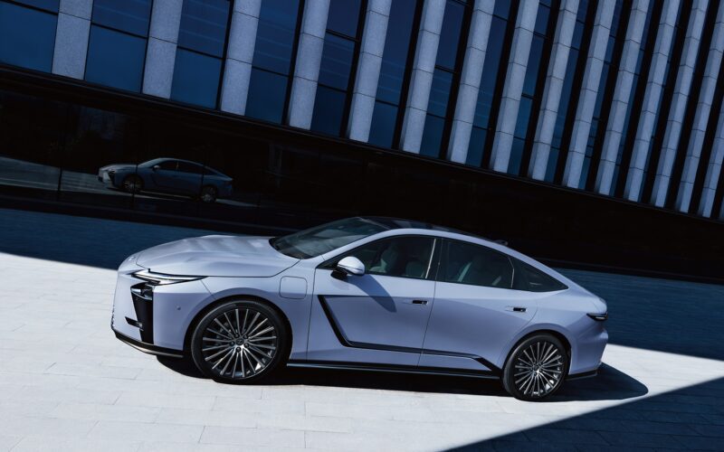 Nowy Lexus ES 2026